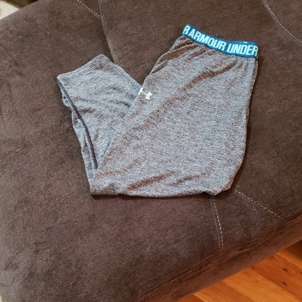 Under armour capris